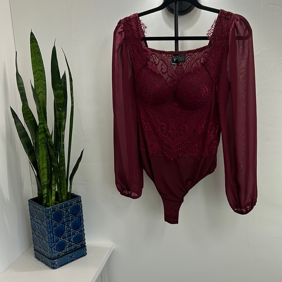 Windsor Bodysuit - Picture 1 of 5